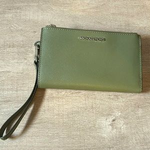 Michael Kors Wristlet
